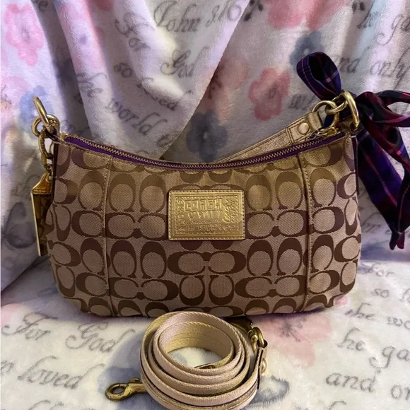 Coach special edition purple gold stars poppy purse on signature canvas preowned - Picture 8 of 17